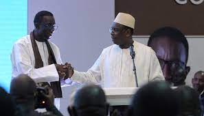Sénégal : Derrière le report de la présidentielle, la guerre des clans entre Macky Sall et Amadou Ba